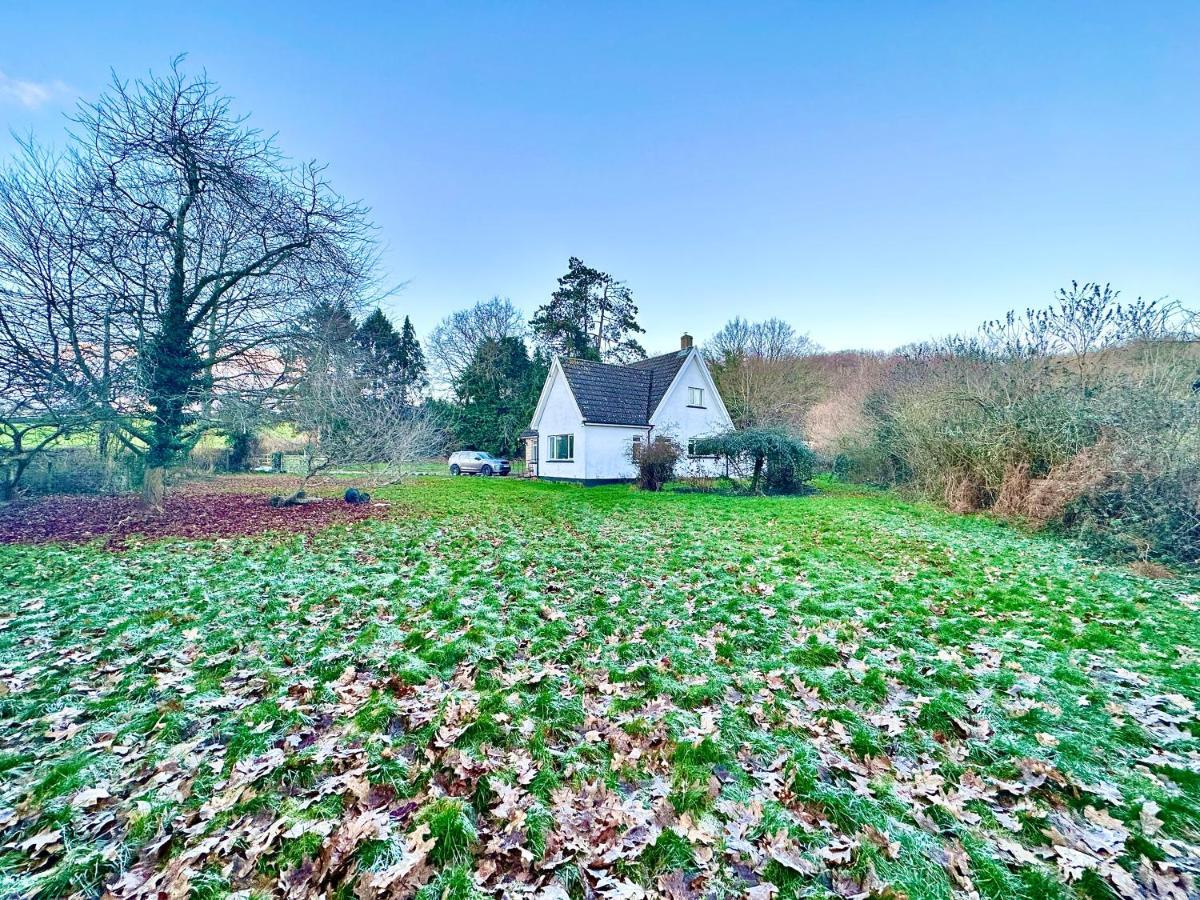 Three Bedroom Rural, Relaxing And Peaceful,Dogs Welcome! With Cymru Holidays Abergavenny Exterior foto